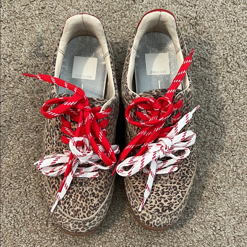Dolce Vita Laini Leopard Print Sneakers size 8 EUC